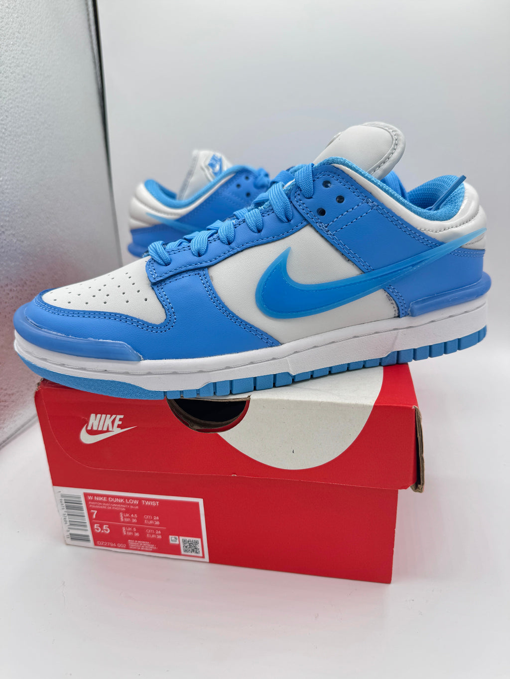 Nike Dunk Low Twist Sneakers - University Blue / White
