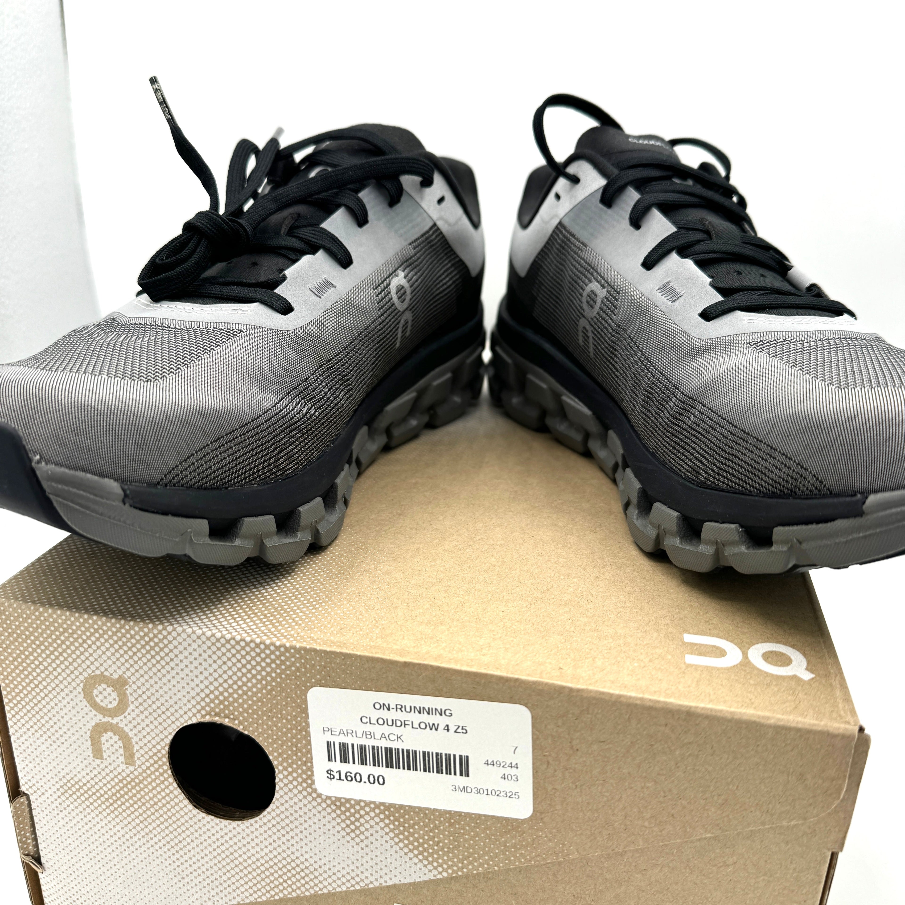 On Cloudflow 4 Z5 Running Shoes Athletic Black / White / Pearl — Men’s