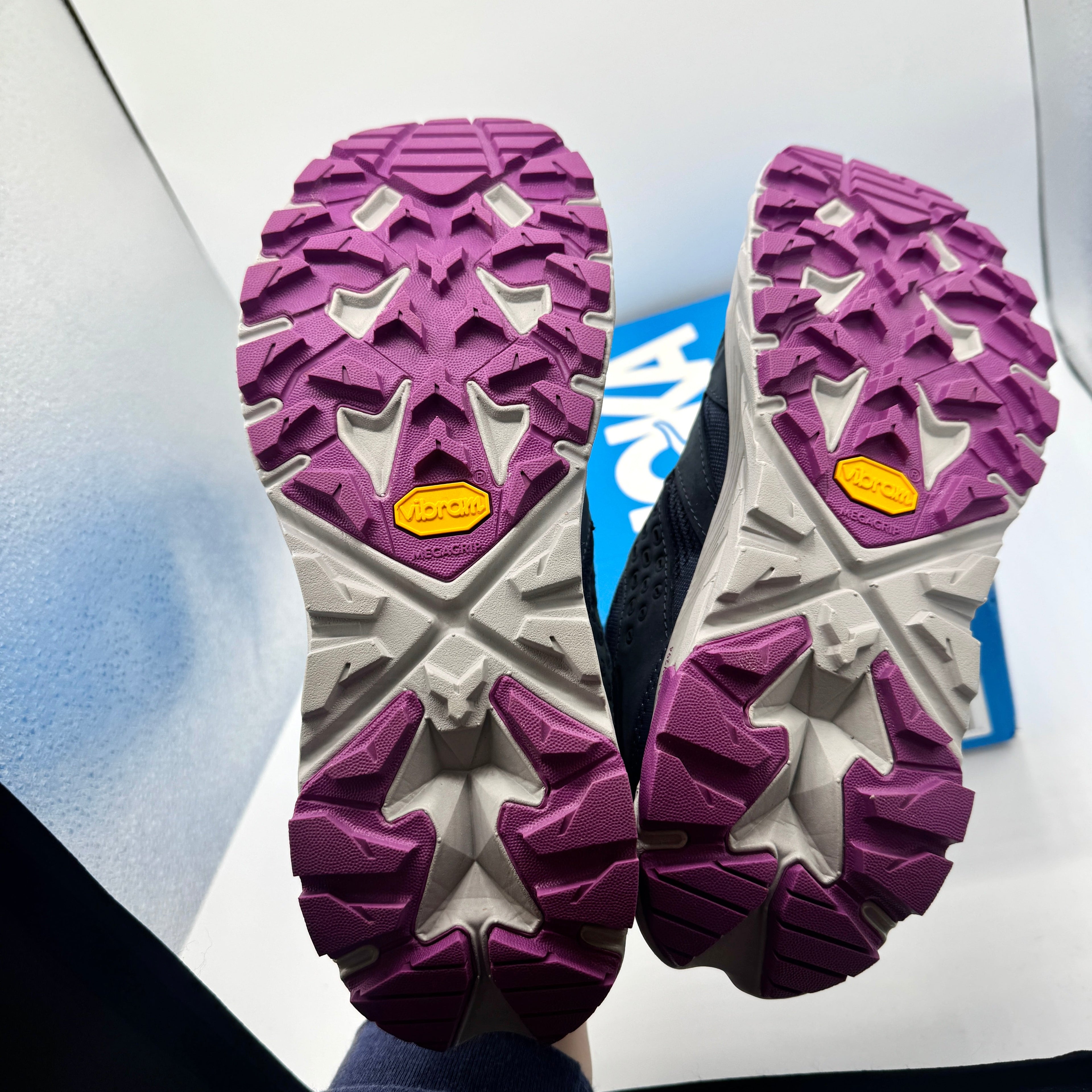 Hoka Anacapa Breeze Low Women’s Hiking Shoes in Outer Space / Harbor Mist