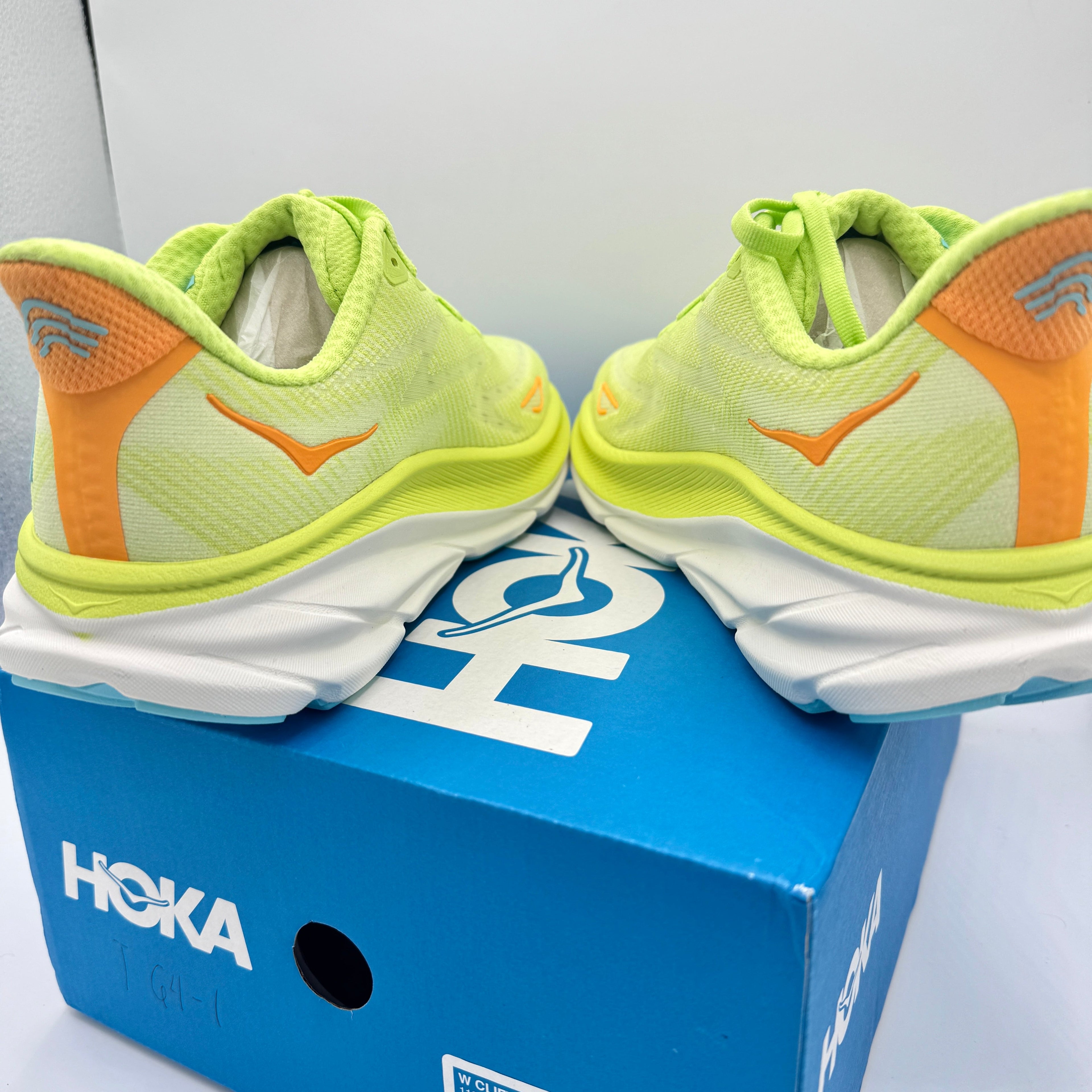 Hoka Clifton 9 Women’s Running Athletic Shoes in Yellow Lettuce Solar Flare