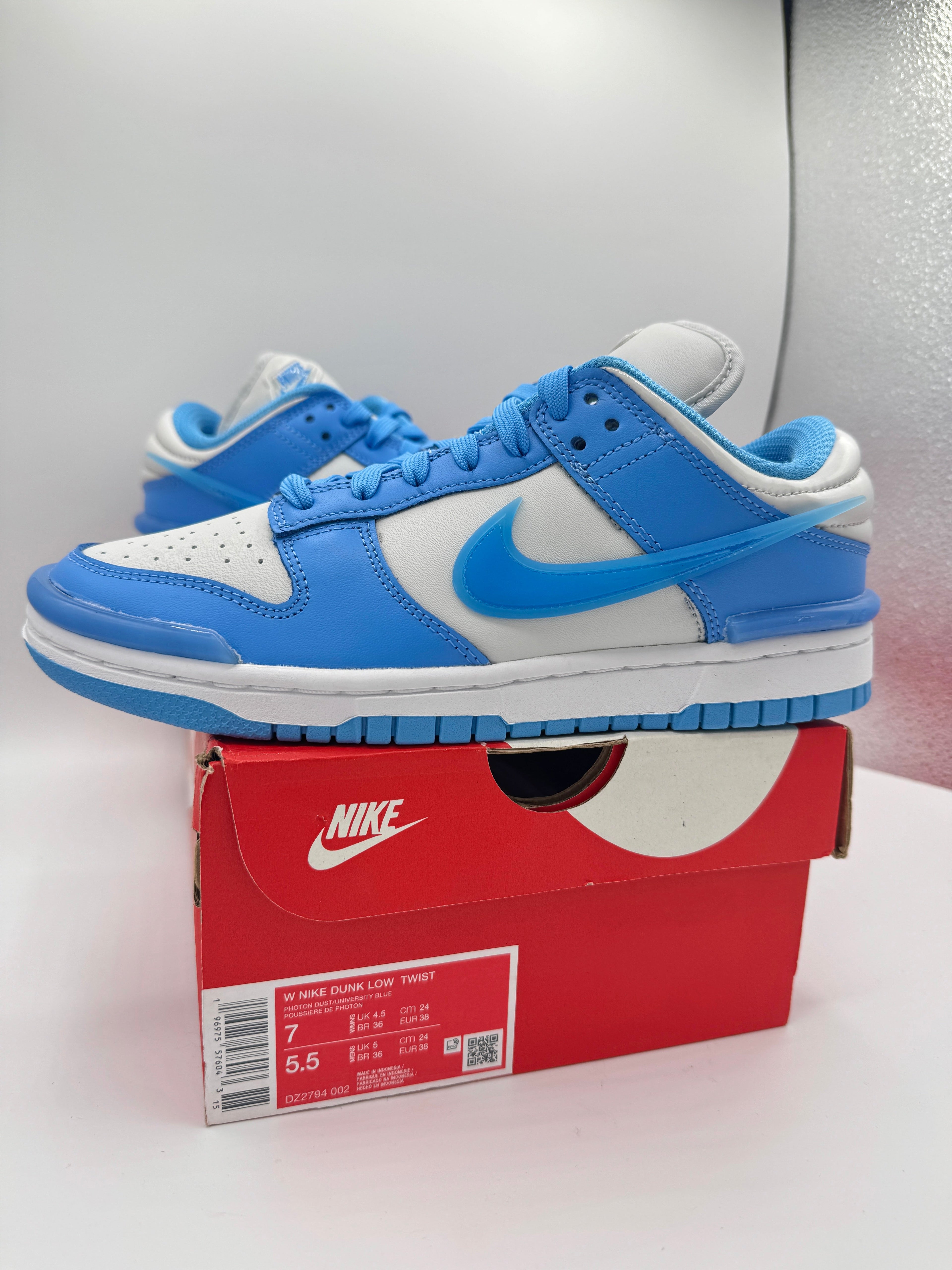 Nike Dunk Low Twist Sneakers - University Blue / White