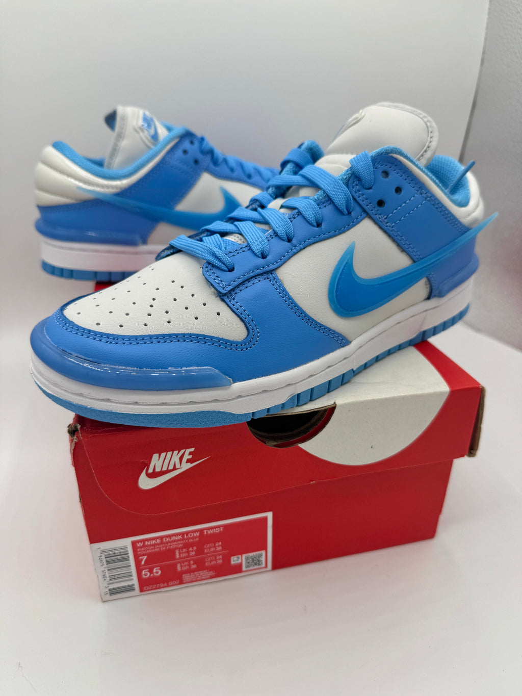 Nike Dunk Low Twist Sneakers - University Blue / White