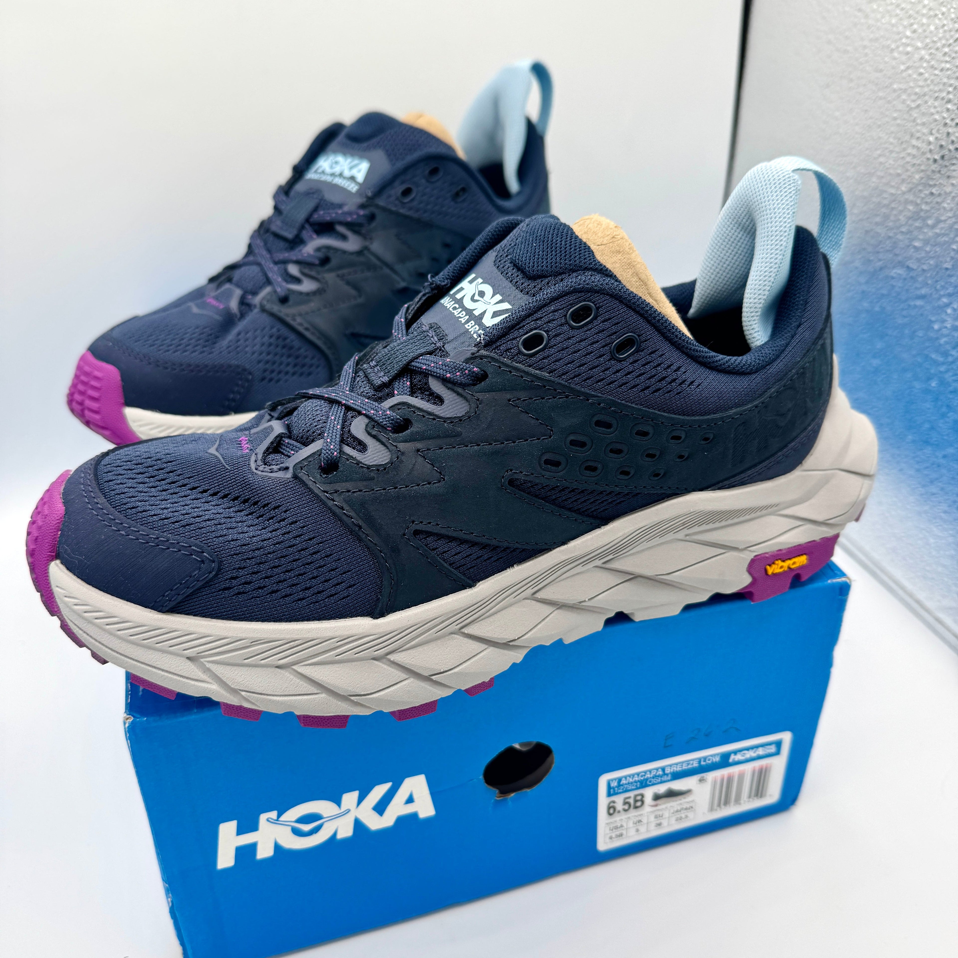 Hoka Anacapa Breeze Low Women’s Hiking Shoes in Outer Space / Harbor Mist
