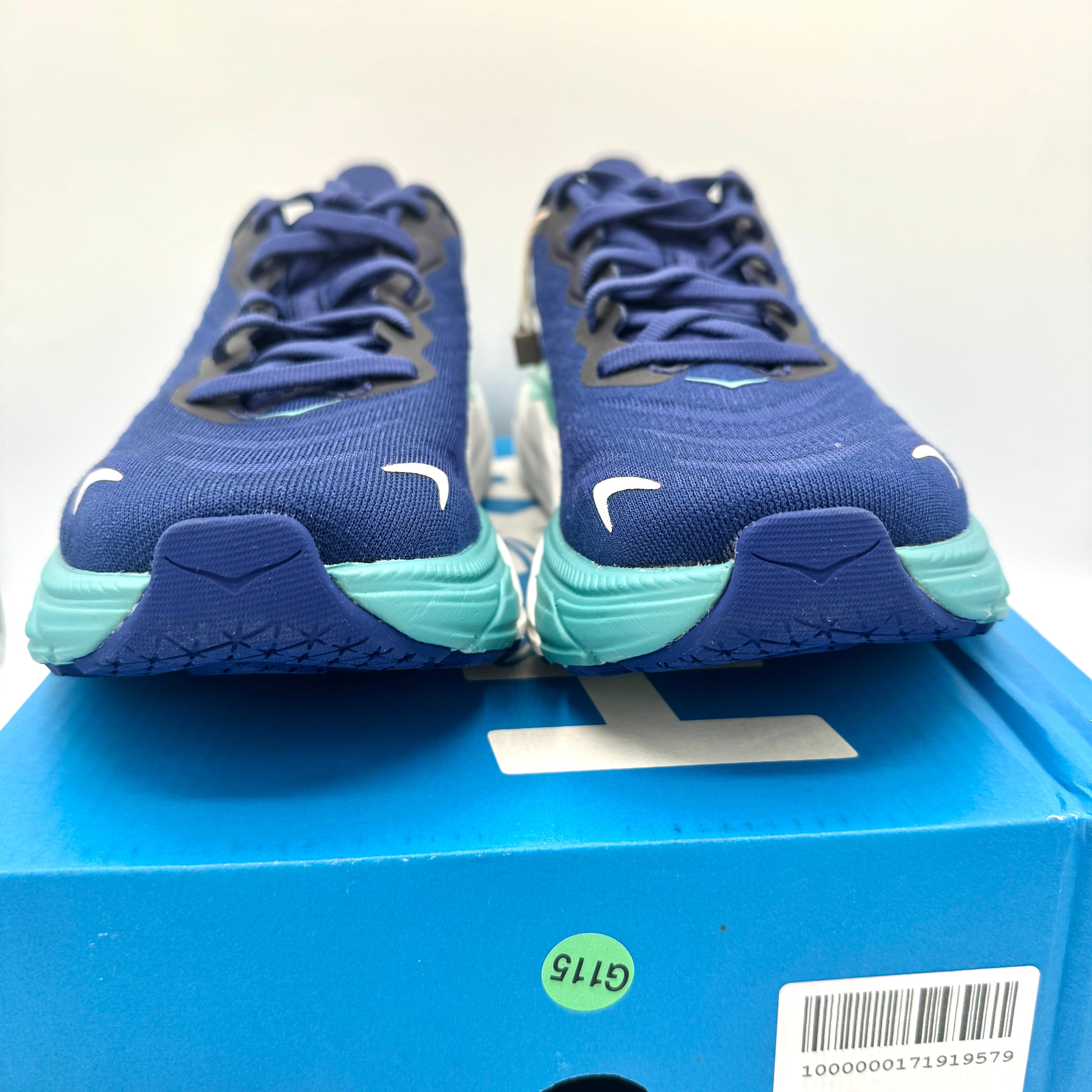 Hoka Arahi Blue Women’s Running Shoes — Outer Space / Bellwether Blue