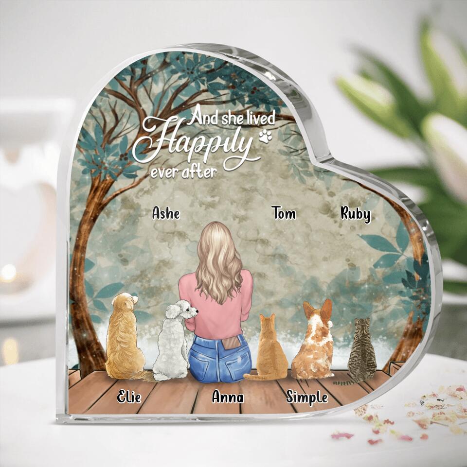 Personalized Pet Mom Crystal Heart - Gift Idea For Dog/Cat Lover with up to 5 Pets -  And She Lived Happily Ever After