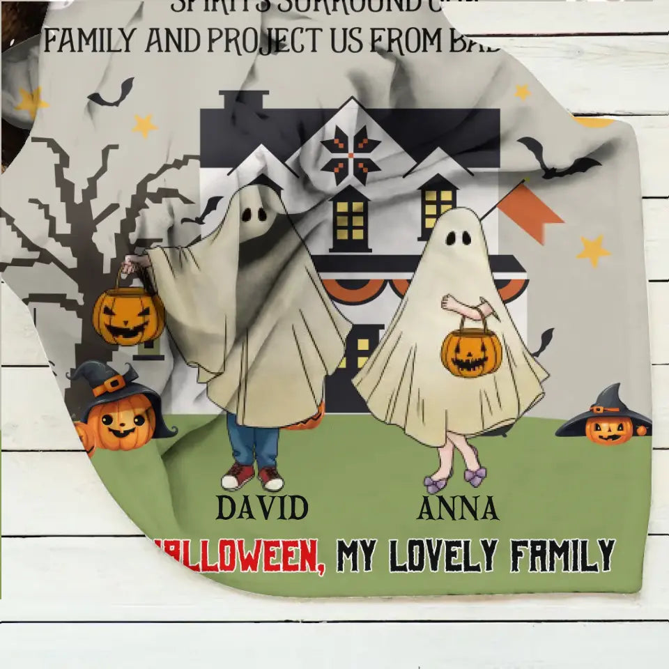 Personalized Halloween Ghost Family Quilt/Fleece Throw Blanket - Halloween Gift For Couple/Family - Up to 5 People With 4 Pets - I Love My Family