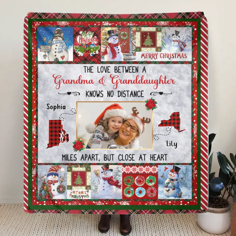 Personalized Upload Photo Fleece Throw Blanket/Quilt - Gift Idea For Grandma/Kid - The Love Between A Grandma & Granddaughter Knows No Distance