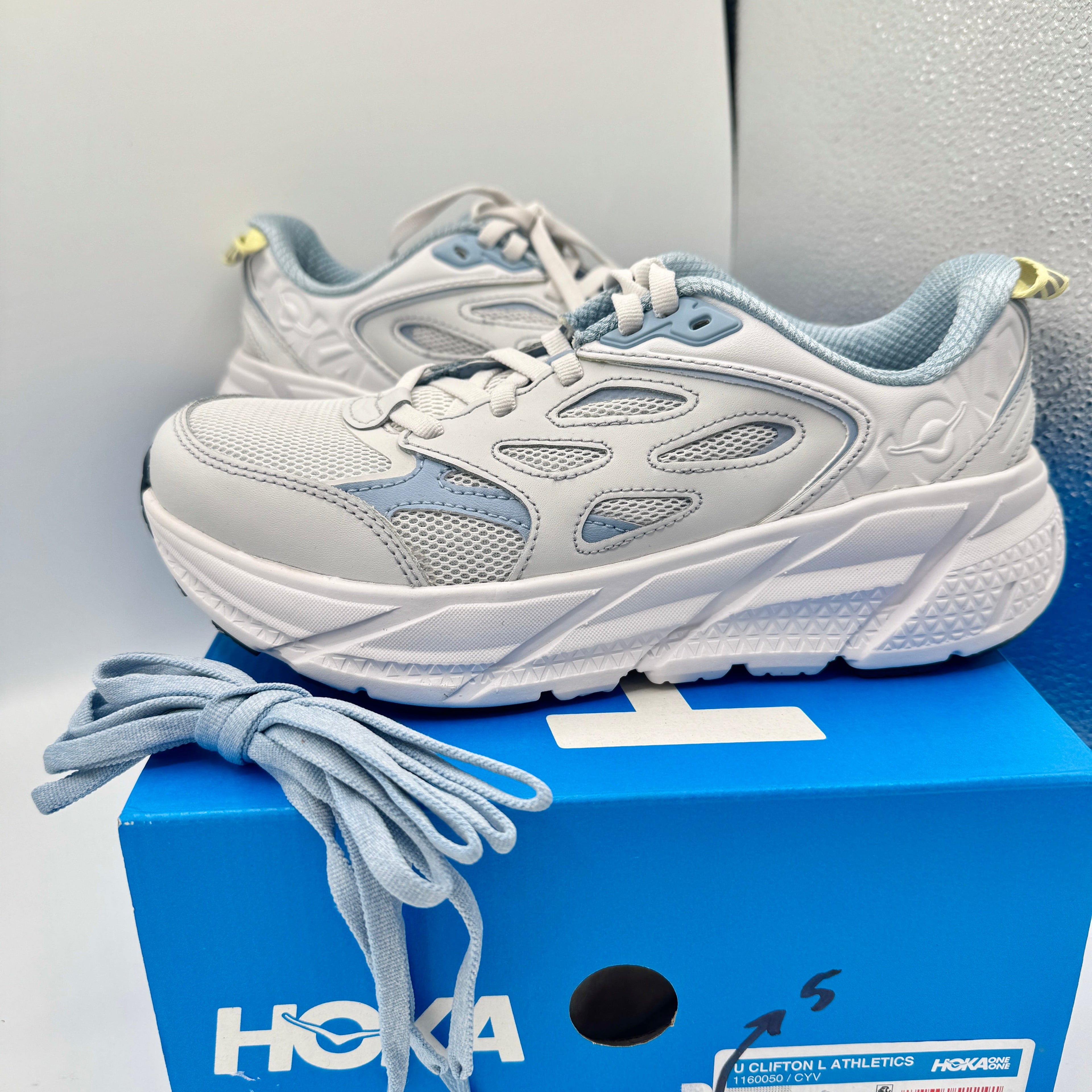 Hoka Clifton L Leather in Cosmic Grey / Varsity Navy Blue Unisex All Gender