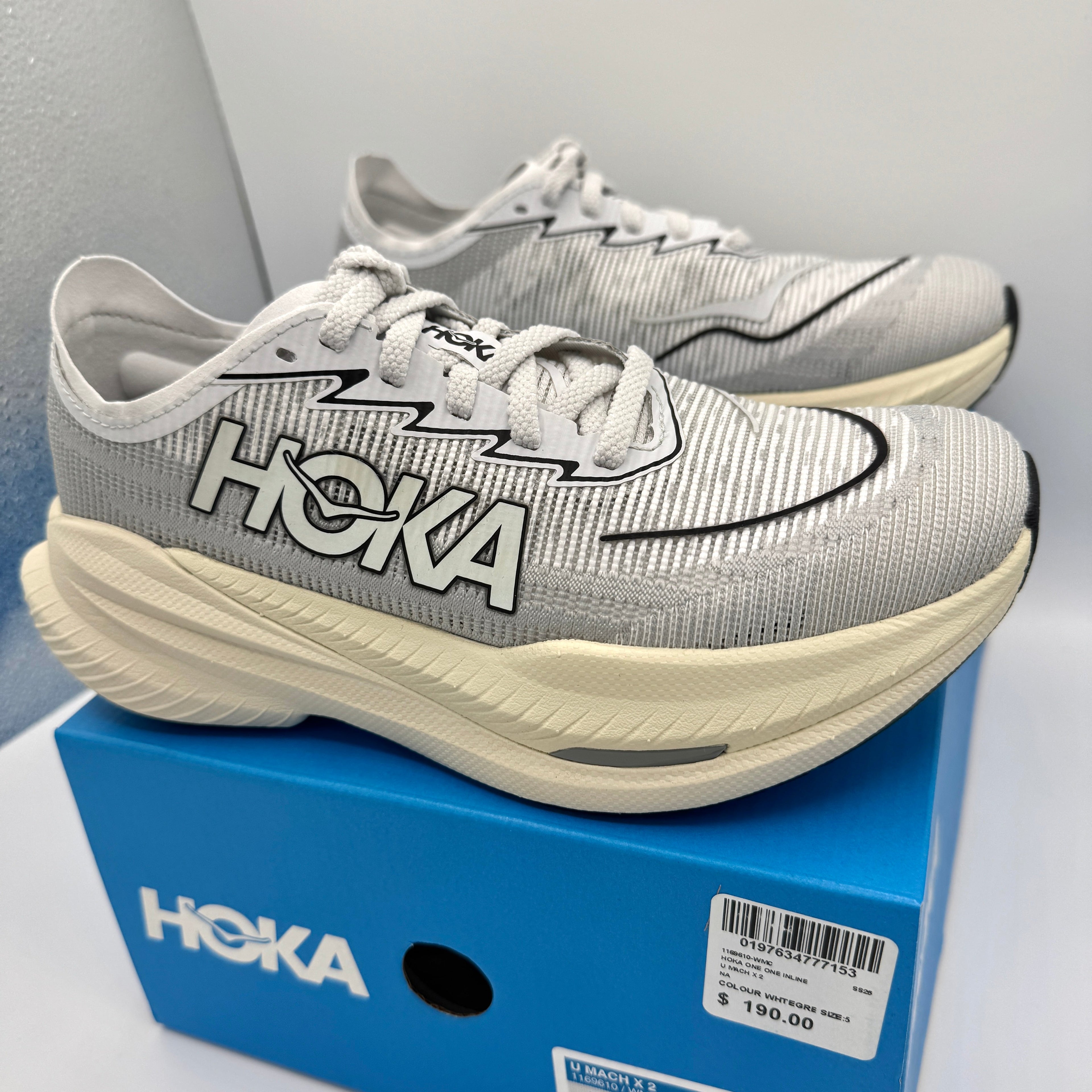 Hoka Mach X 2 U Unisex in White / Cosmic Grey Sneakers