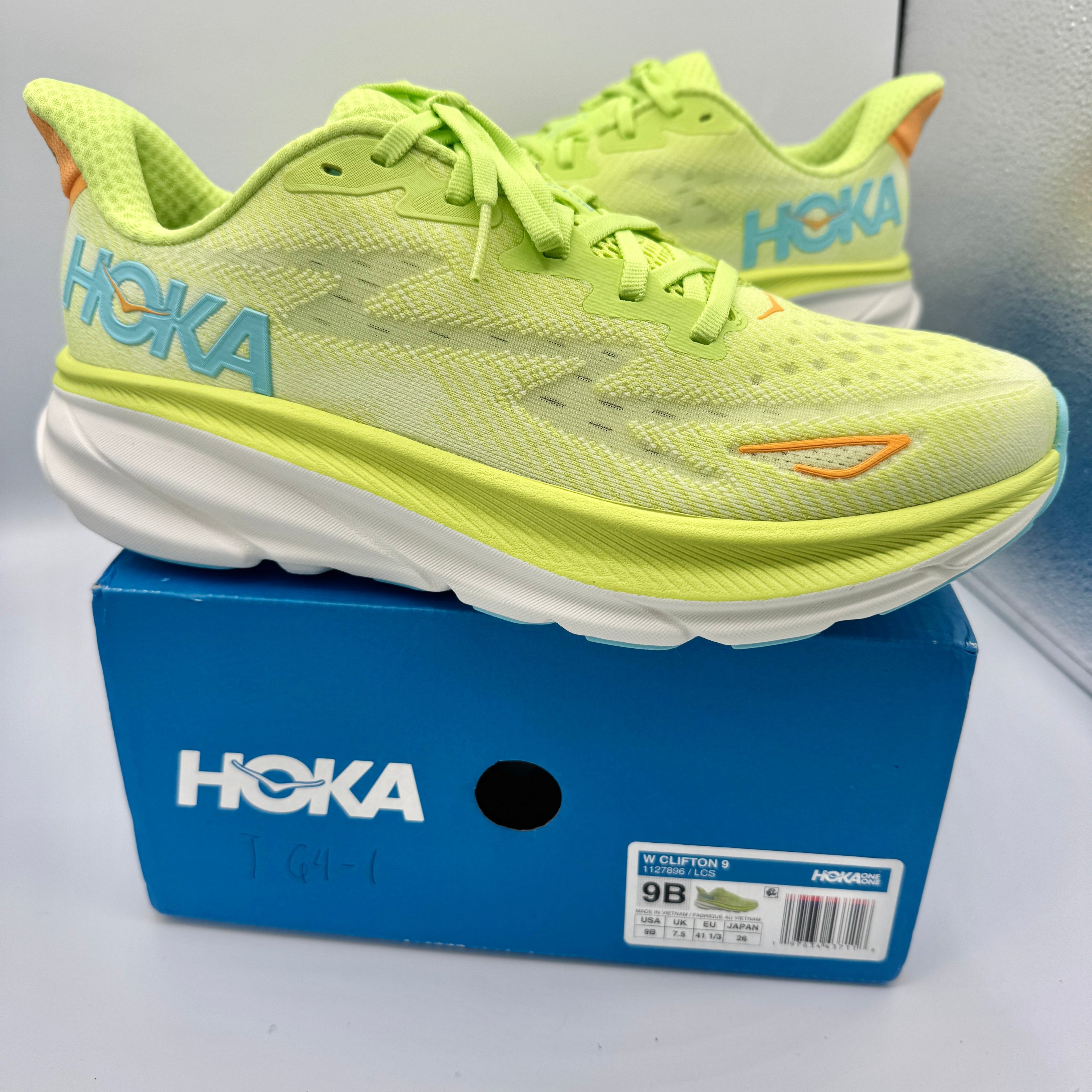 Hoka Clifton 9 Women’s Running Athletic Shoes in Yellow Lettuce Solar Flare