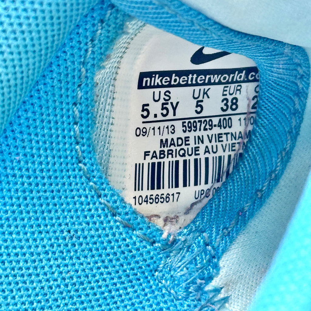Nike Blue and Pink Roshe Athletic Shoes Kids’ Pre-Owned Used Condition