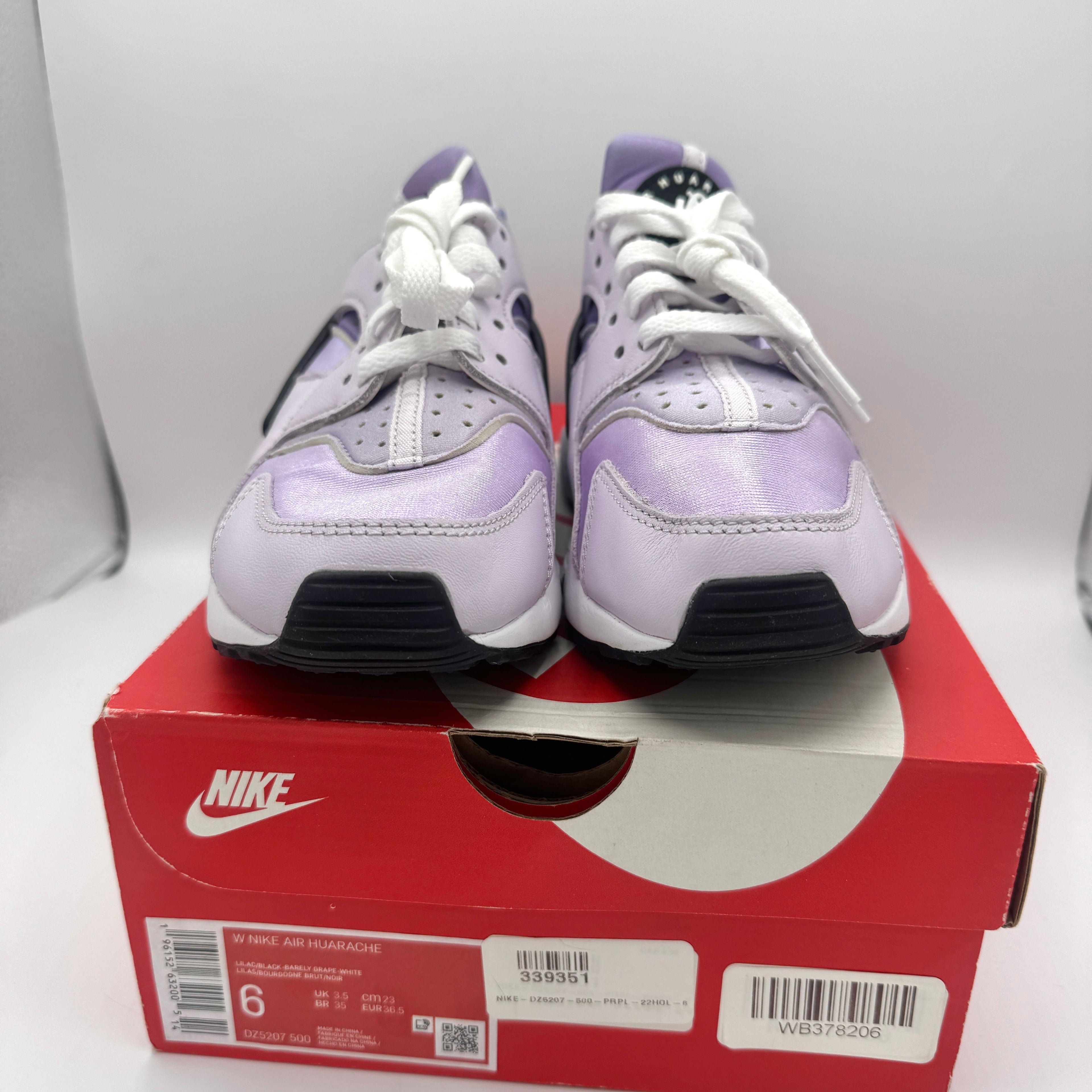 Nike Hurache Women’s Sneakers in Lilac Purple / Black / Barely Grape / White