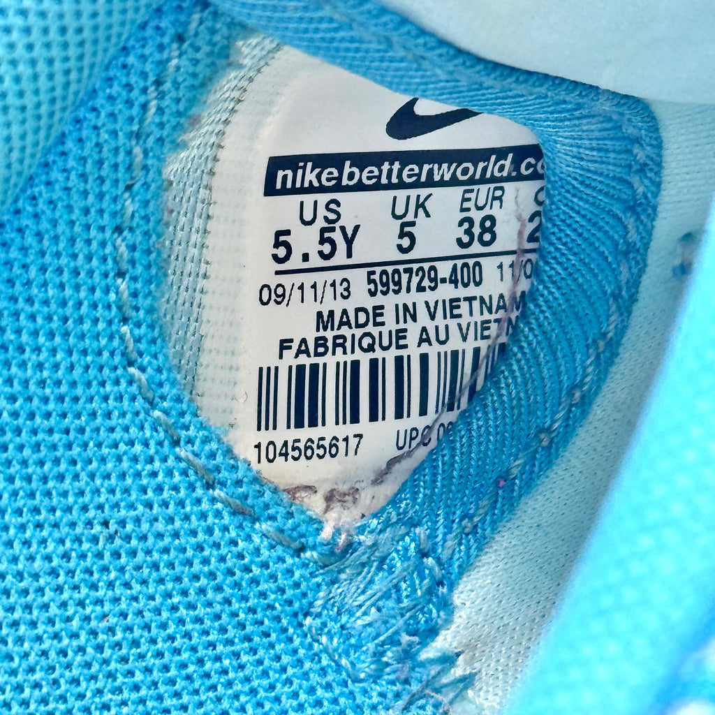 Nike Blue and Pink Roshe Athletic Shoes Kids’ Pre-Owned Used Condition