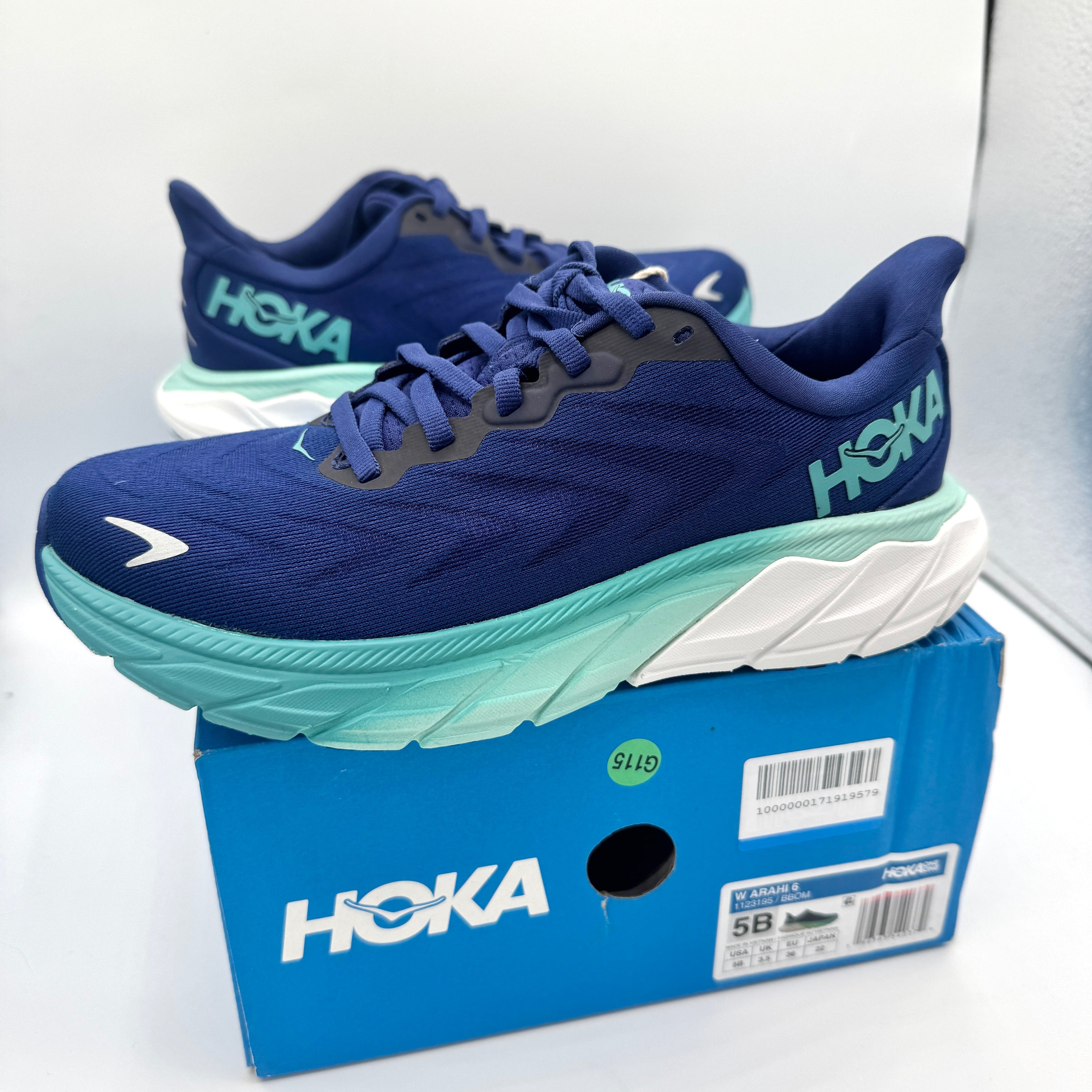 Hoka Arahi Blue Women’s Running Shoes — Outer Space / Bellwether Blue