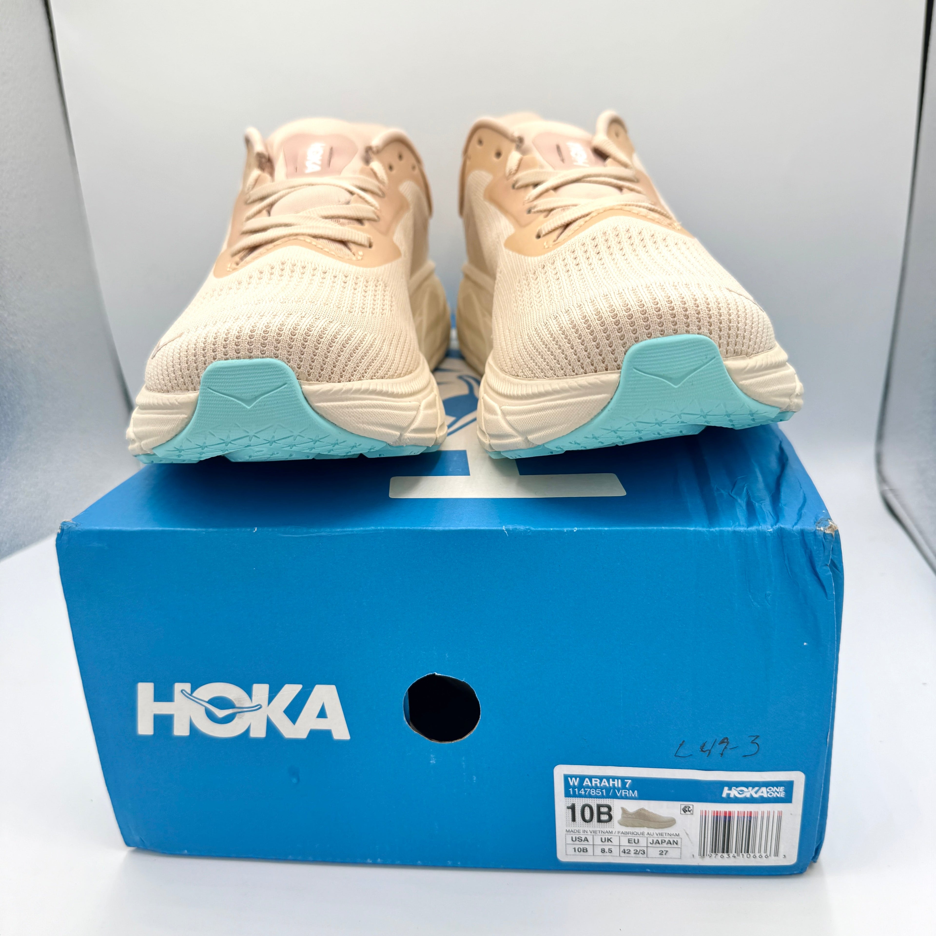 Hoka Arahi 7 Women’s Running Shoes in Vanilla Cream VRM