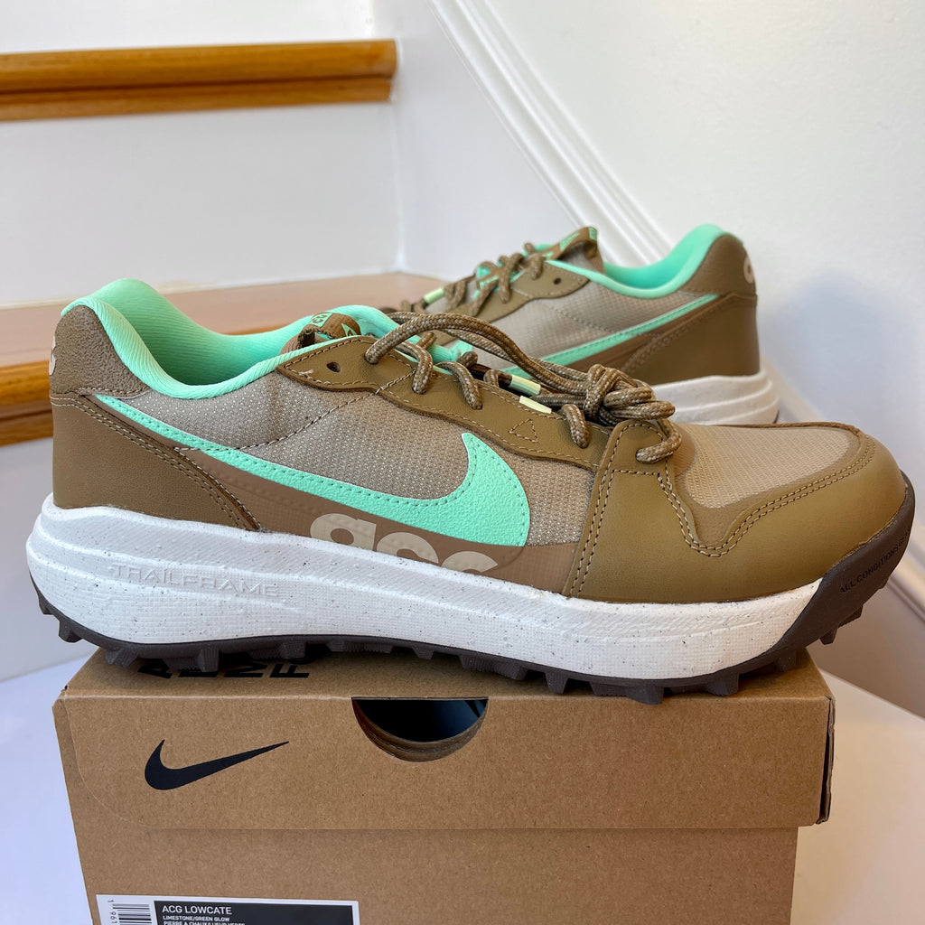 Nike ACG Lowcate Athletic Trail Shoes Unisex Green / Brown