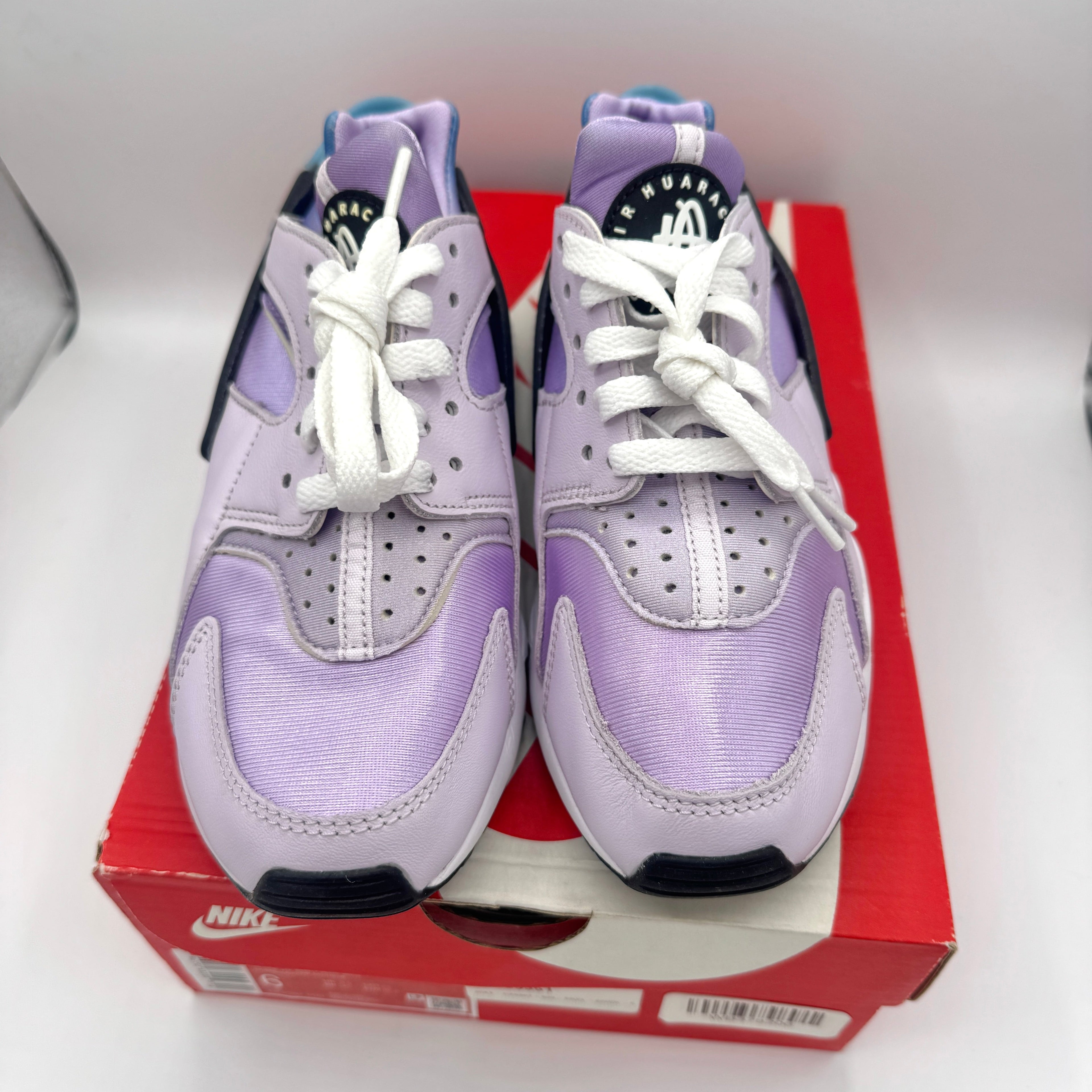 Nike Hurache Women’s Sneakers in Lilac Purple / Black / Barely Grape / White
