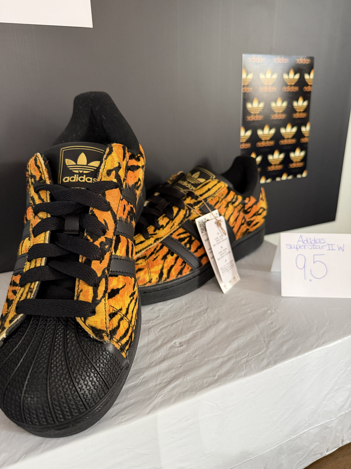 Adidas Superstar II W - Tiger Print 9.5W