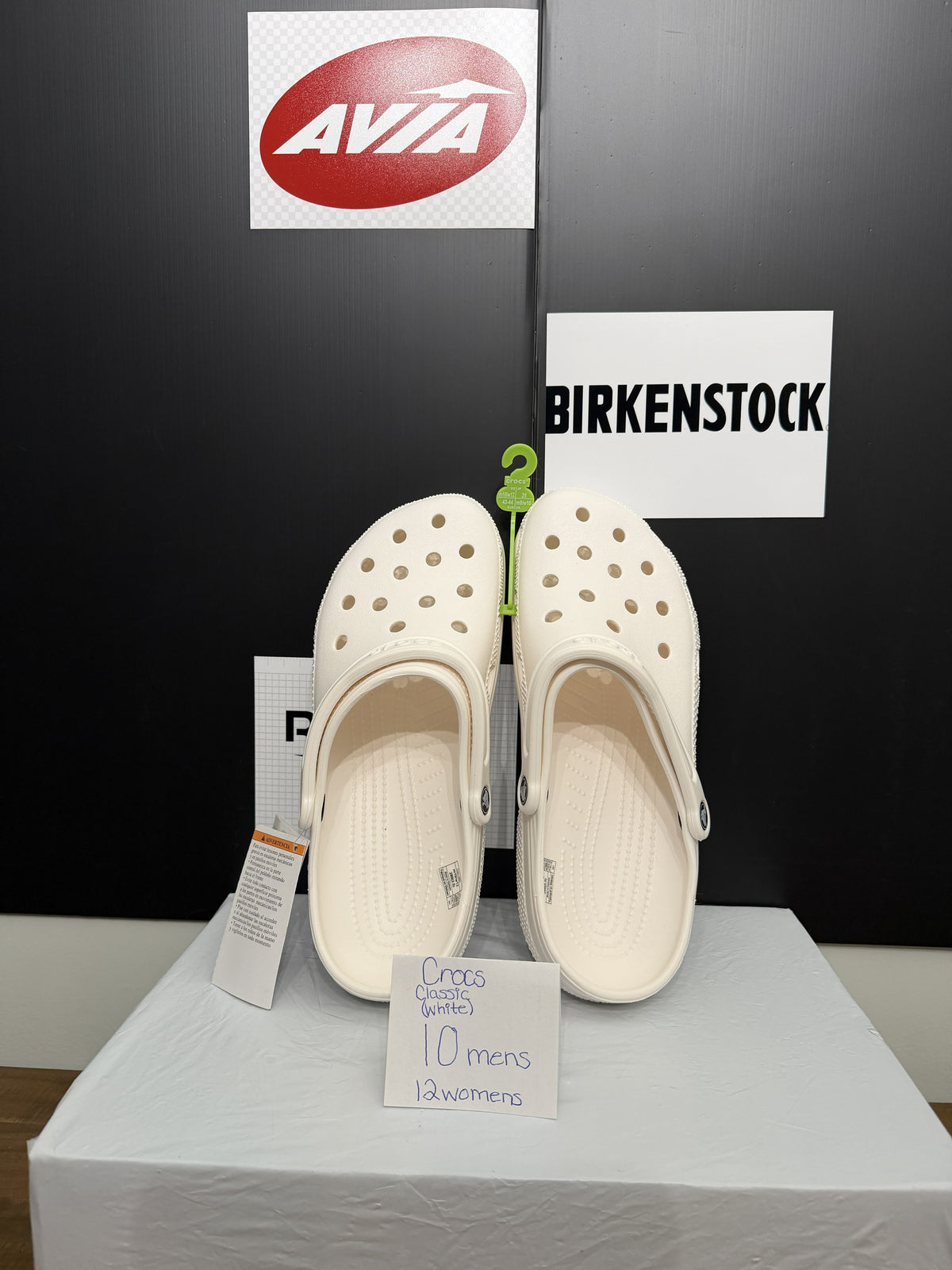 Crocs Classic Clog - White 10M/12W