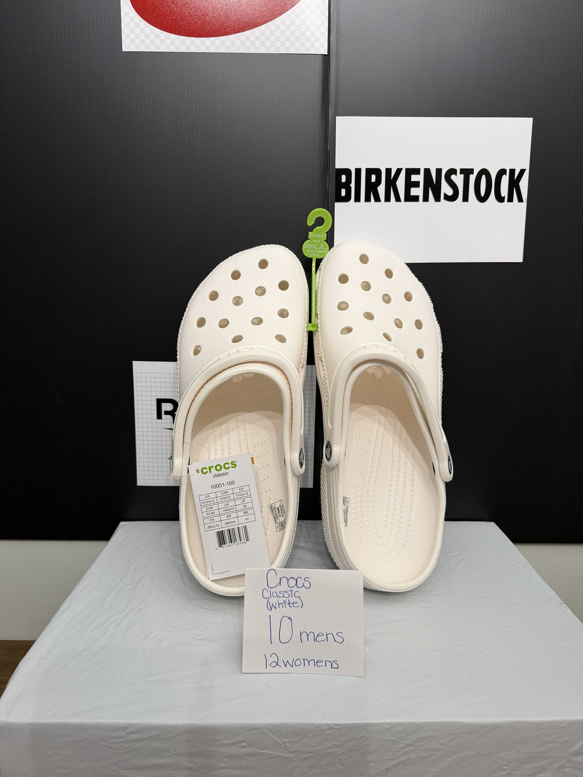 Crocs Classic Clog - White 10M/12W