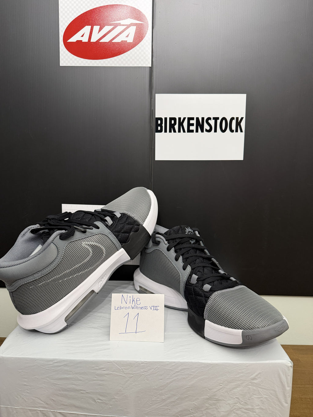 Nike LeBron Witness VIII - Cool Grey/Black 11M
